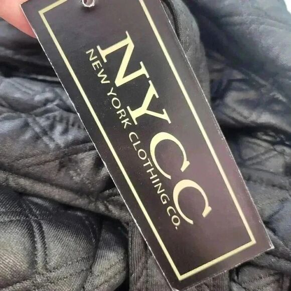 NYCC Women's Black Poly/Spandex Faux Leather Quilted A-Line Skirt NEW - Picture 8 of 9